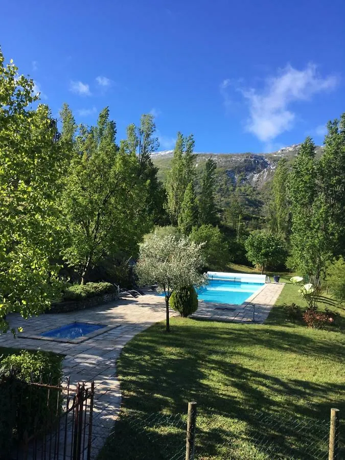 Hébergement de vacances Villa Ferme Fortia à Montreal-les-Sources France